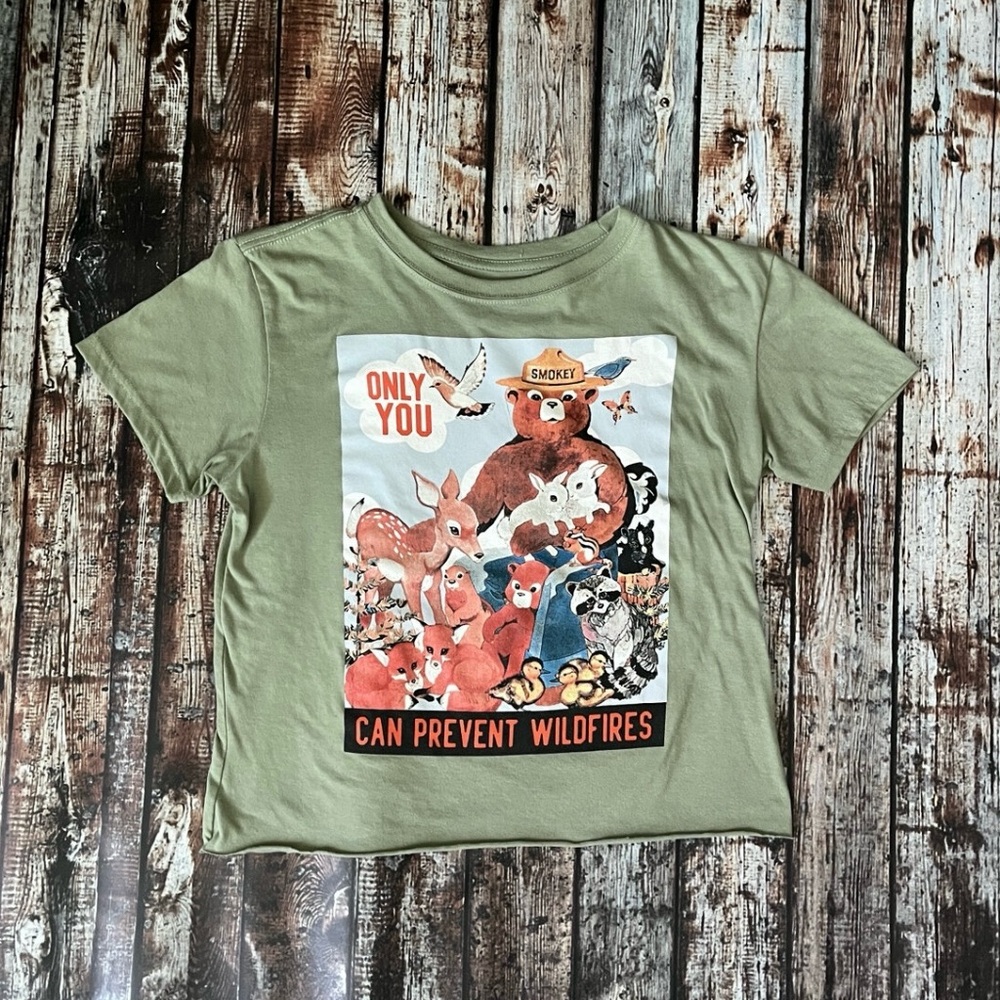 Prevent Wildfires Green Animal Cropped Tee